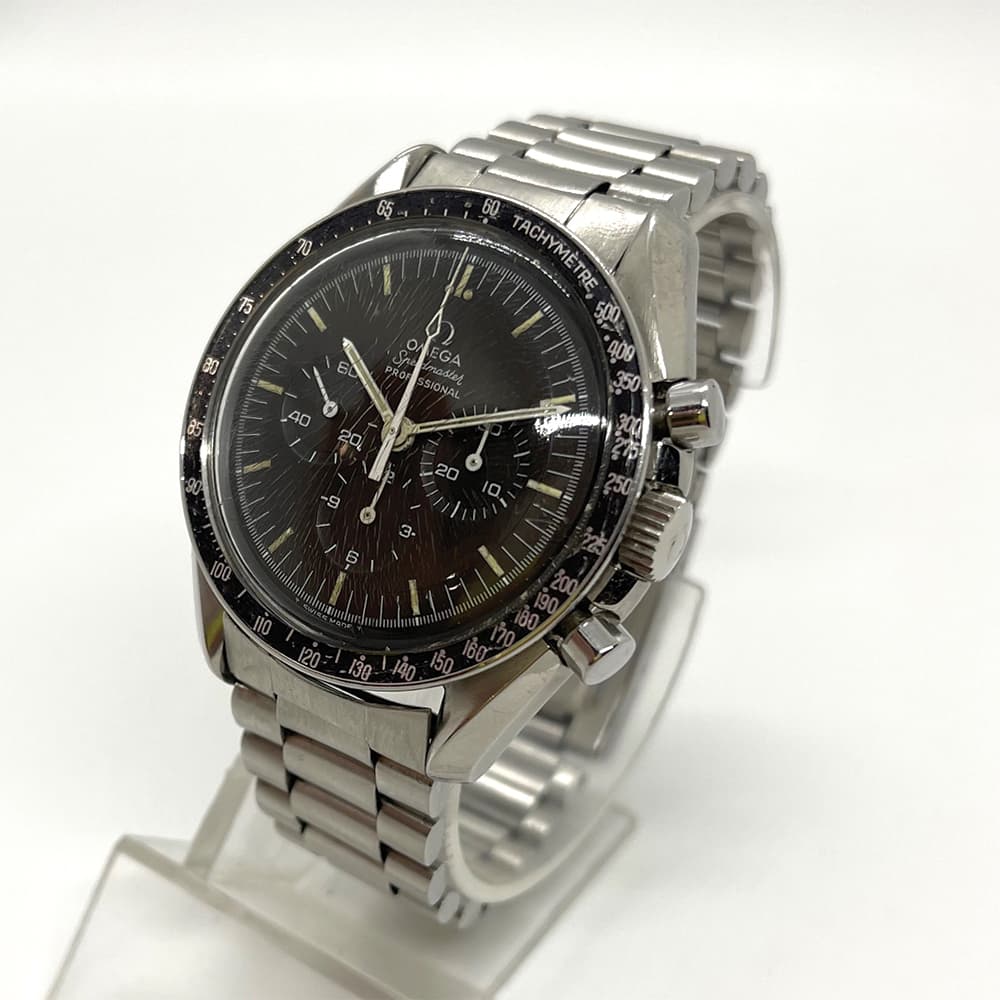 Montre OMEGA SpeedMaster couleur Chocolat